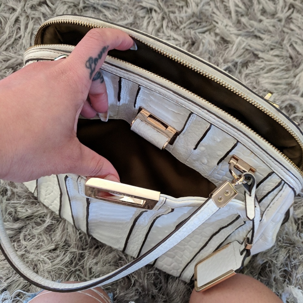 ❌SOLD❌White Coach purse - Picture 3 of 8